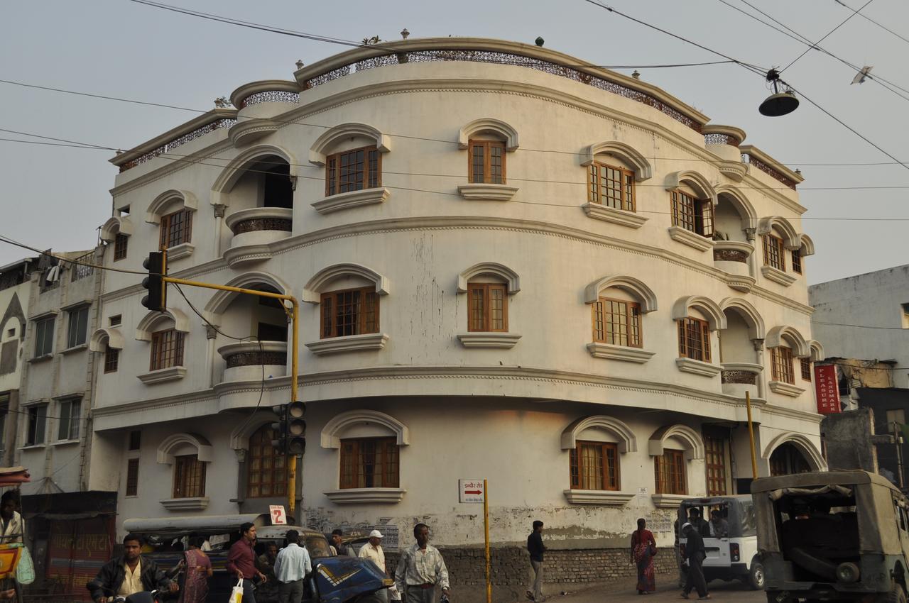 Hotel Pleasure Landmark Ujjain Luaran gambar