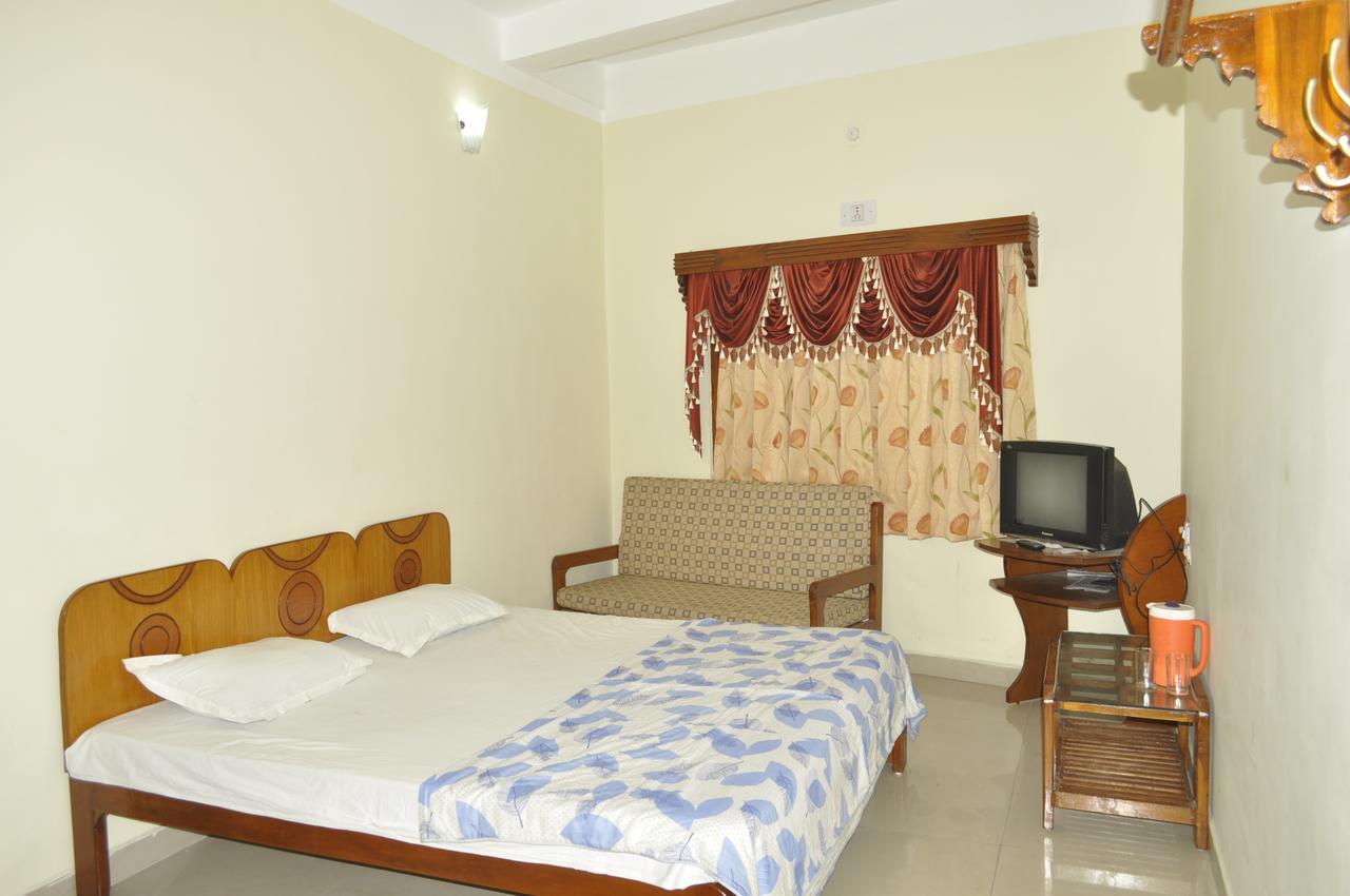 Hotel Pleasure Landmark Ujjain Luaran gambar